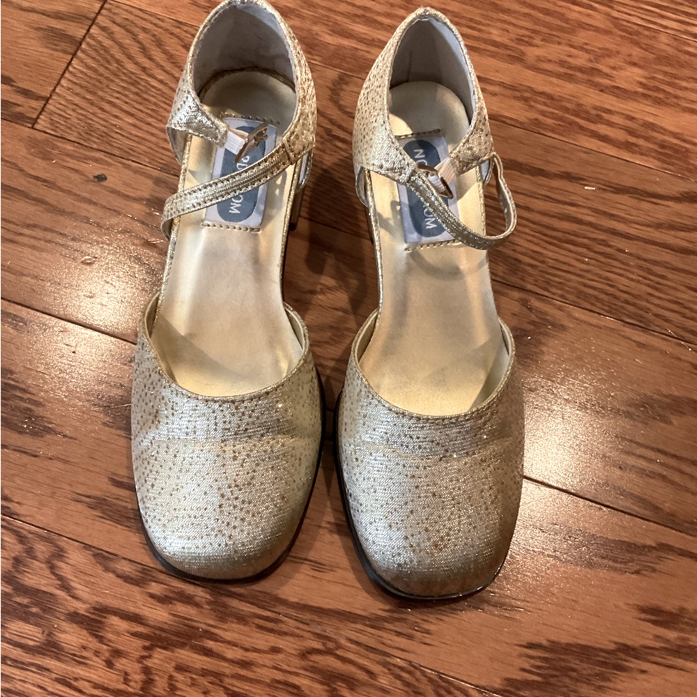Nordstrom little girl gold dress shoes